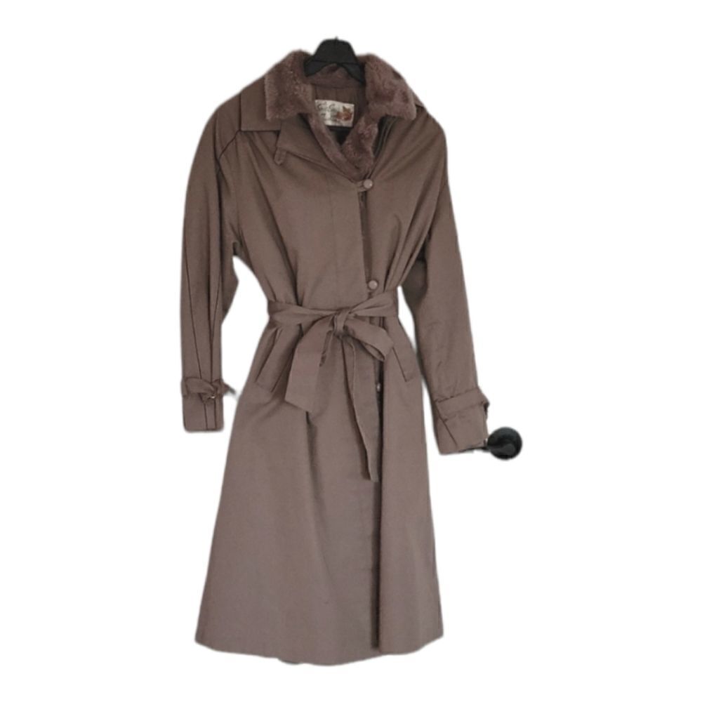 SportEase Fashions Vintage Fur Lined Trench Coat